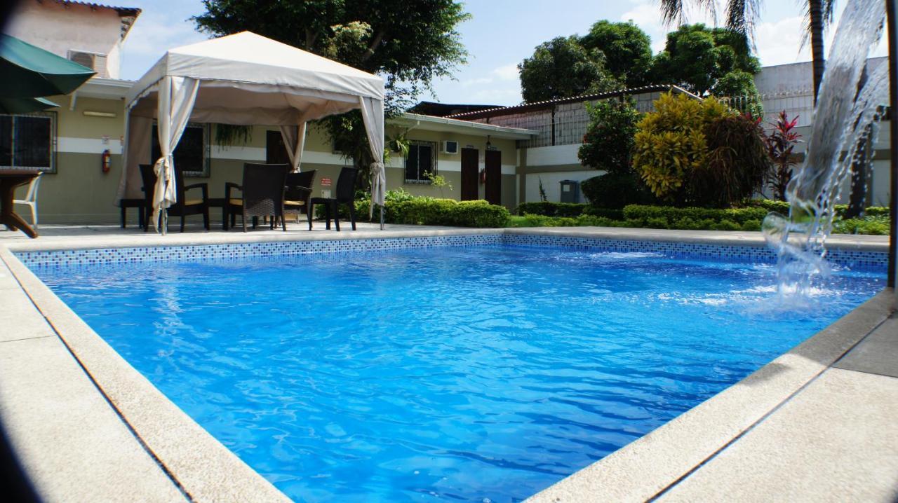 Urdesa Suites Hotel Guayaquil Exterior foto